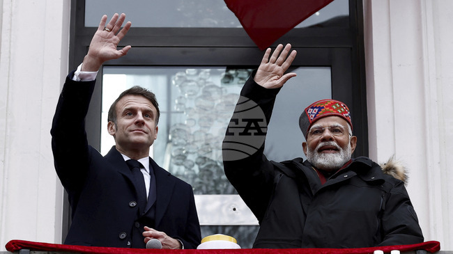 Макрон пристигна на официална визита в Индия