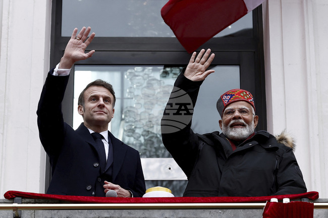 Макрон пристигна на официална визита в Индия