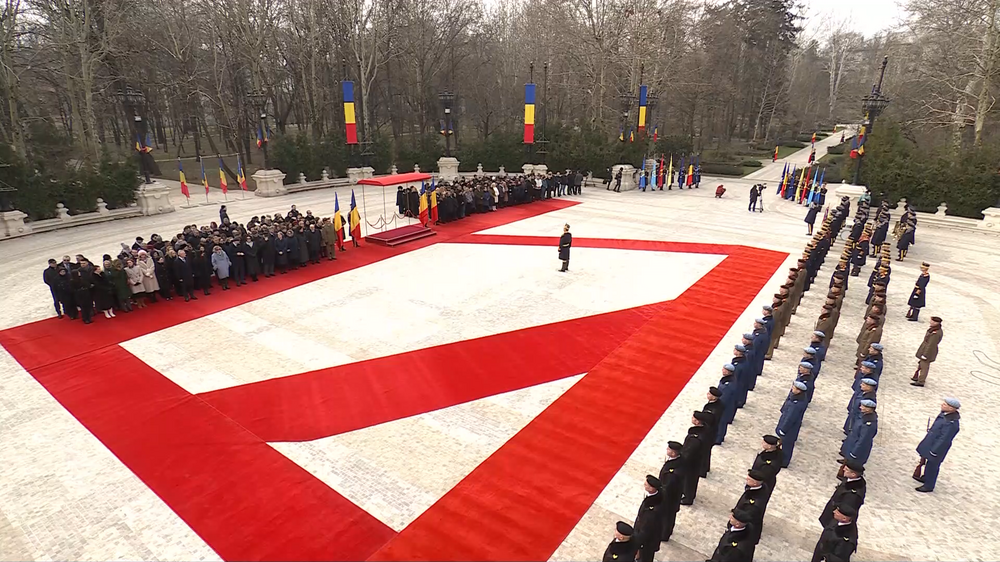 Клаус Йоханис се оттегли от поста президент на Румъния и предаде временно правомощията на Илие Боложан