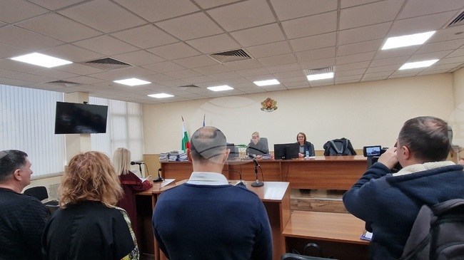 Апелативният съд в Пловдив потвърди присъдите на бившия кмет на район "Северен" Ральо Рашев и неговите помагачи за искане и получаване на подкуп