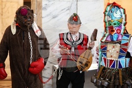 Народно събрание - кукери - фотоизложба