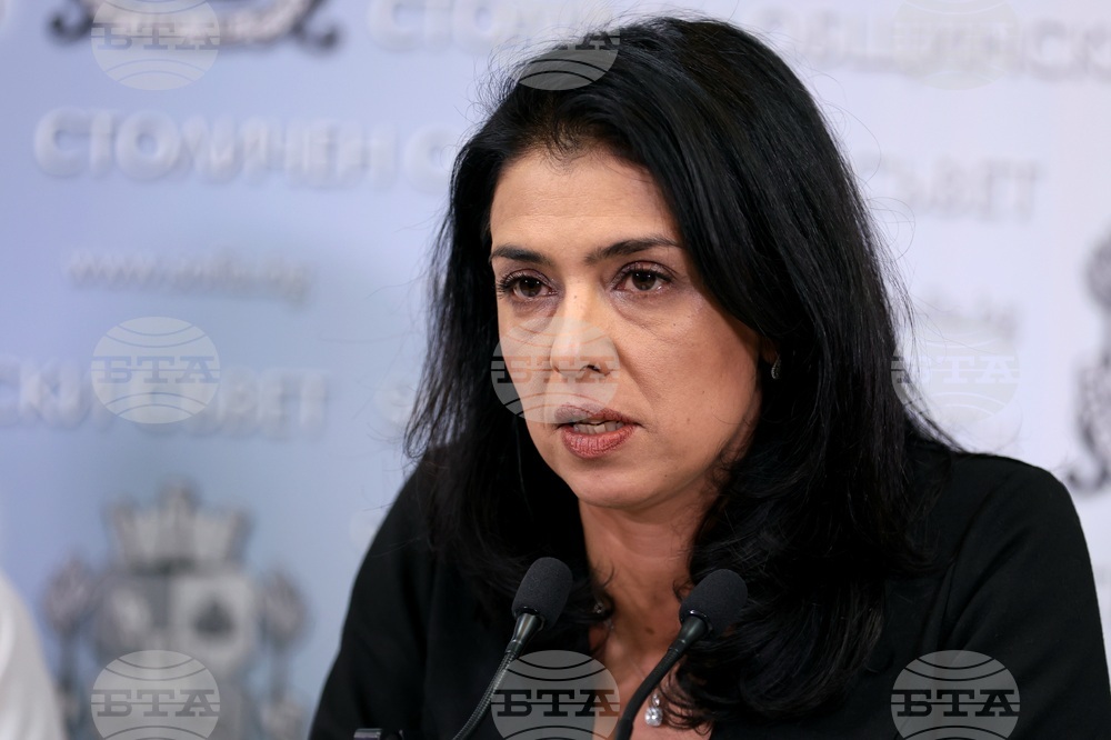 Представителите на партии в избирателните комисии решават вместо избирателя, заяви общинският съветник Ваня Григорова 