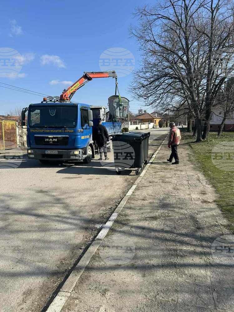 В община Калояново започна подмяна на контейнерите за смет 