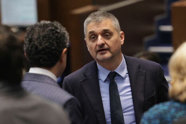 Parliamentary Communications Committee to Seek Report from Watchdog on Causes behind Mobile Operator's Outage