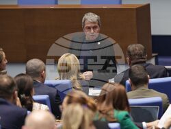 Парламент - заседание