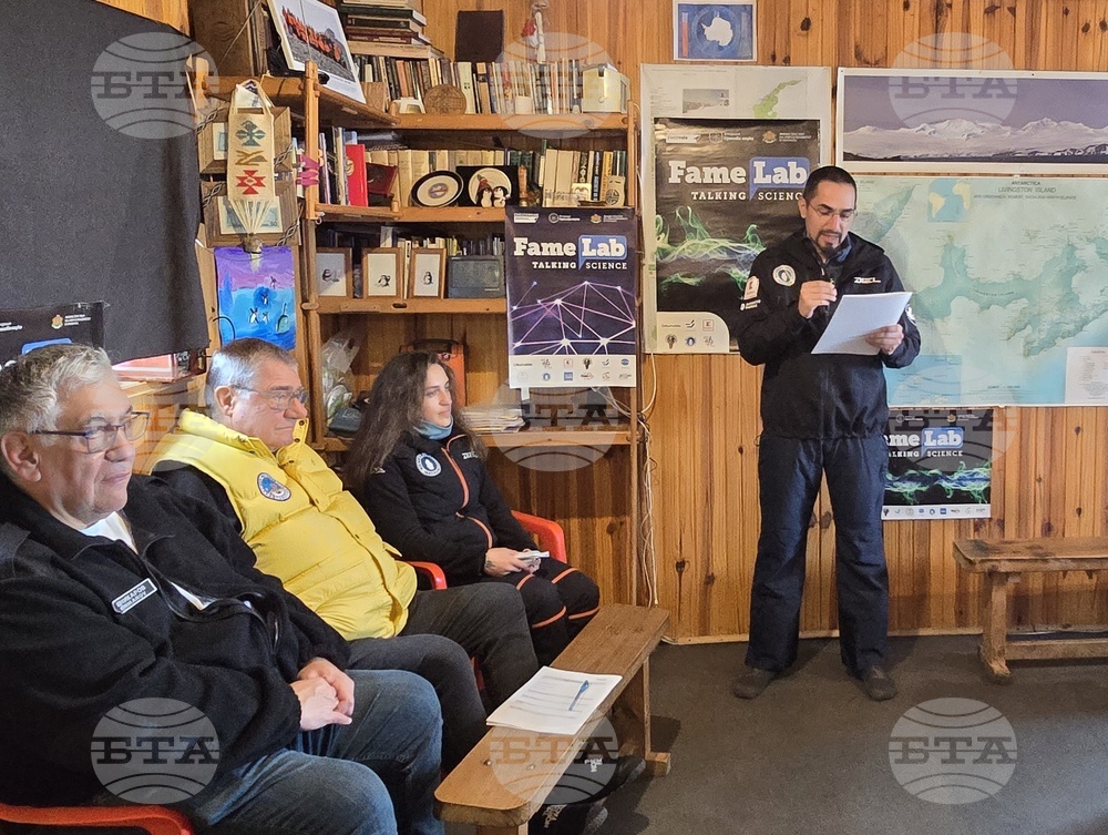 Antarctica - Livingston Island - FameLab