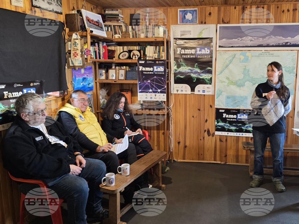 Antarctica - Livingston Island - FameLab