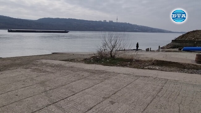 Кметовете на Тутракан и румънския град Олтеница подписаха официални документи за ферибот между двата града