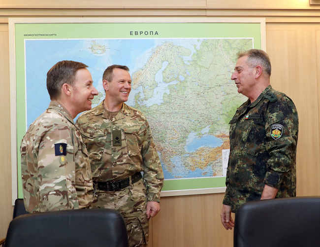 Defence Chief Eftimov Highlights Bulgaria's Contribution as Host of NATO’s Steadfast Dart 2025 Exercise