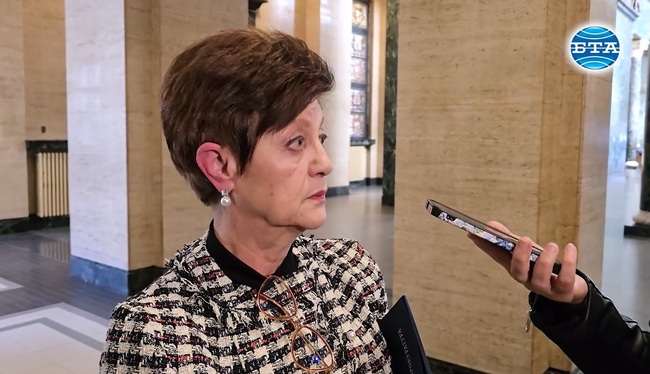 Изнесените документи, за които се твърди, че са на Петьо Петров, не са в материалите по разследването срещу него, съобщи прокурор Илиана Кирилова