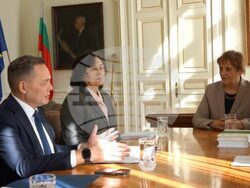 Председателят на БАН чл.-кор. Евелина Славчева се срещна с посланика на Казахстан у нас Виктор Темирбаев. Снимка: БАН