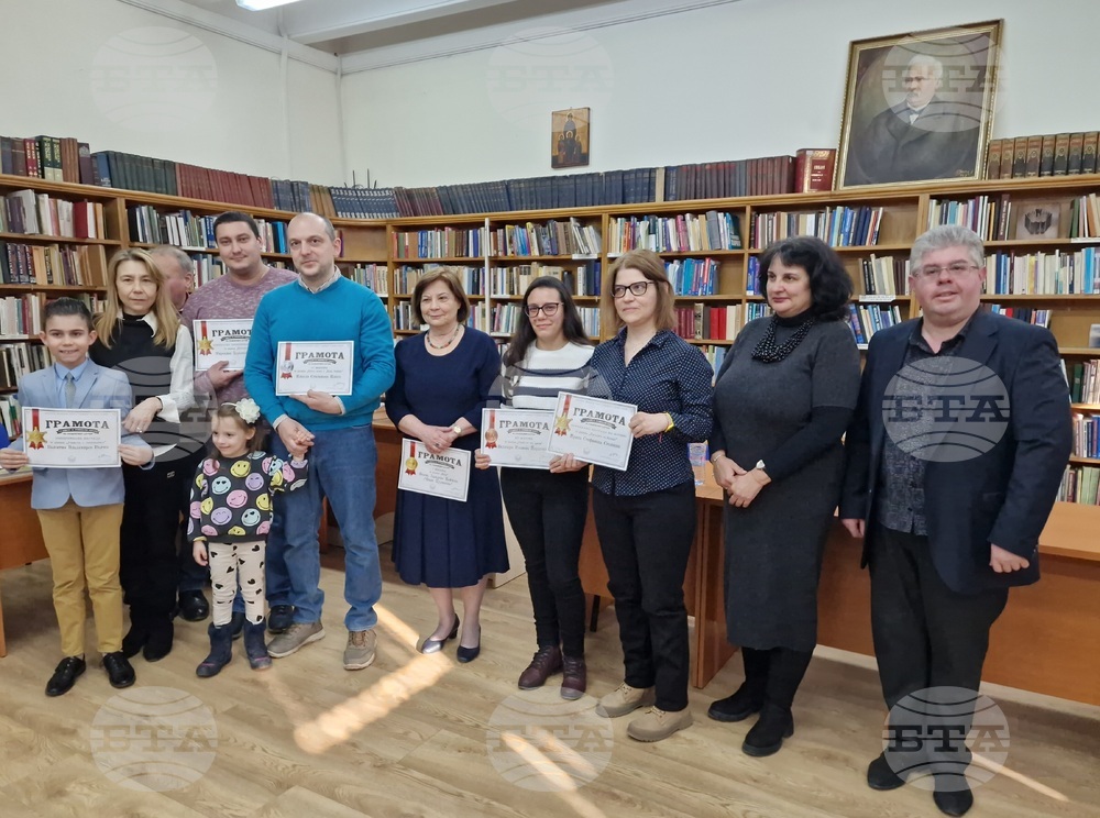 Във Велико Търново наградиха отличените автори в конкурса за криминален разказ „/Не/разкритият случай“