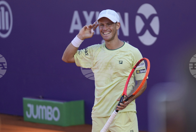 Диего Шварцман бе изпратен на крака от публиката в Буенос Айрес след последния мач в професионалната си кариера