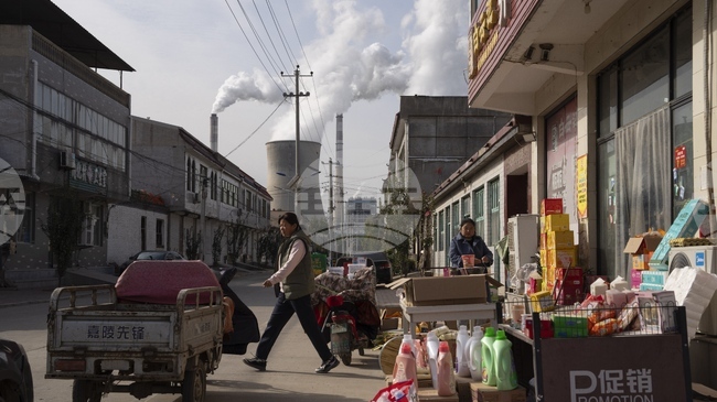 Въглеродните емисии на Китай не са се увеличавали от 18 месеца, отчита анализ 