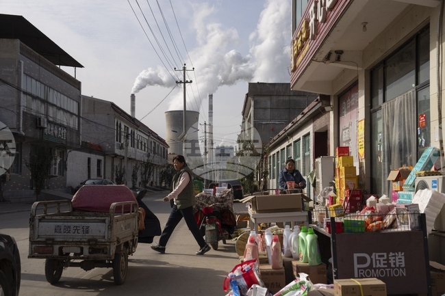 Въглеродните емисии на Китай не са се увеличавали от 18 месеца, отчита анализ 