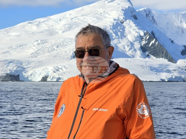 Part of 33rd Antarctic Expedition Returns to Bulgaria