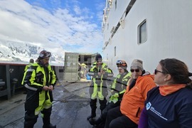 Антарктида - остров Смит - геоложко проучване