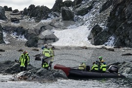Антарктида - остров Смит - геоложко проучване
