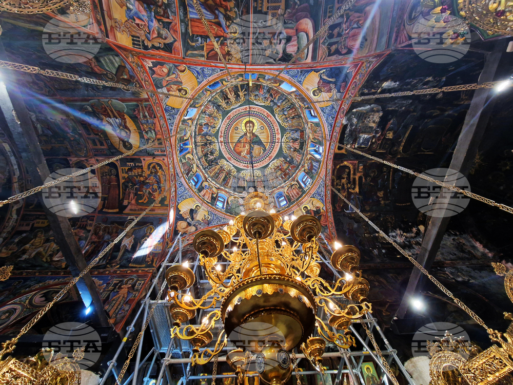 Троян - Орешак - Троянски манастир - реставрация - стенописи - Захари Зограф