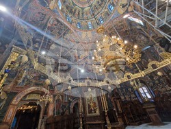 Троян - Орешак - Троянски манастир - реставрация - стенописи - Захари Зограф