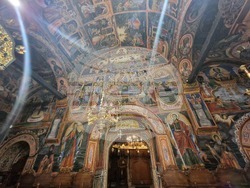 Троян - Орешак - Троянски манастир - реставрация - стенописи - Захари Зограф