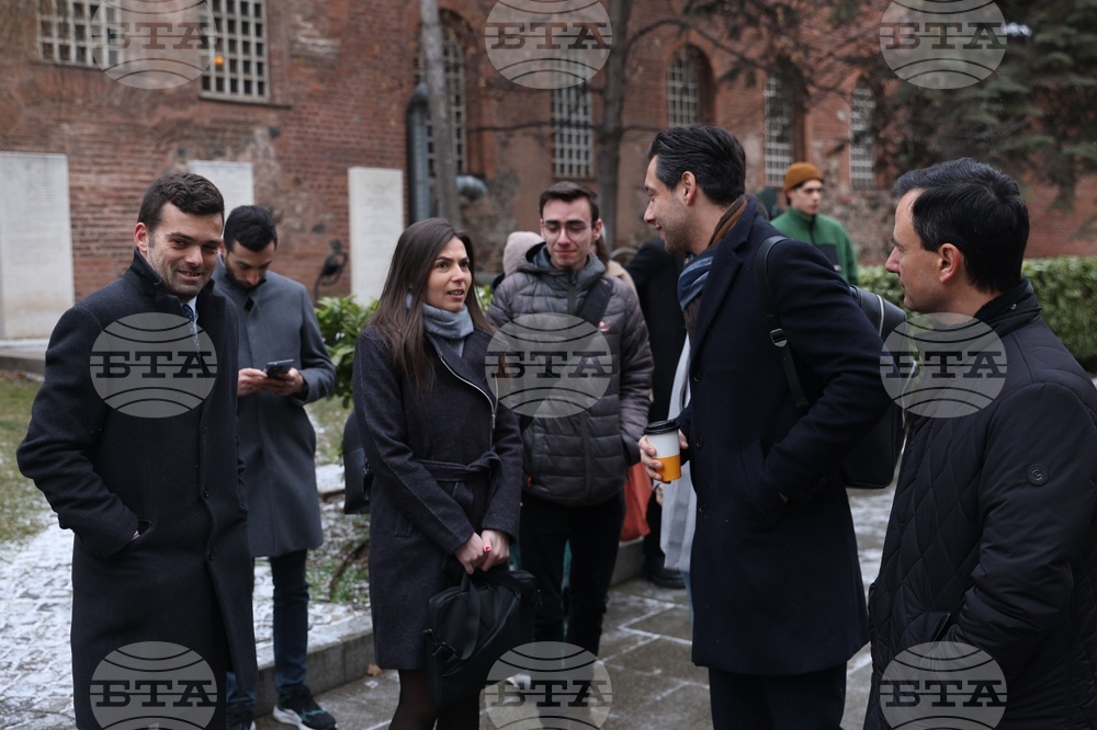 Столична община - нощен транспорт - протест