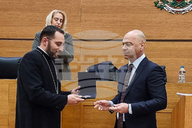 Пловдив  - отец Мурадян - отличие