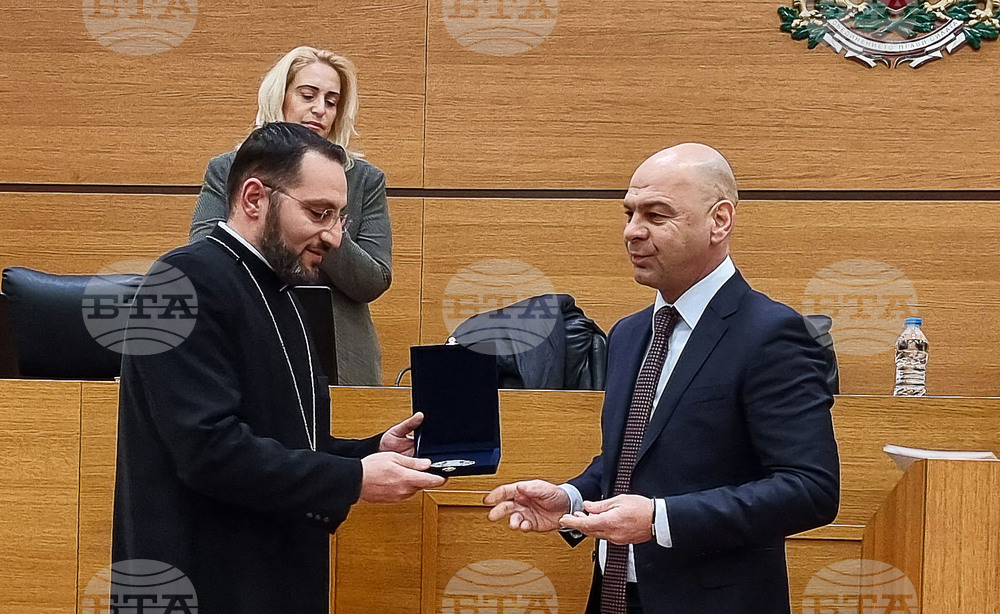 Пловдив  - отец Мурадян - отличие