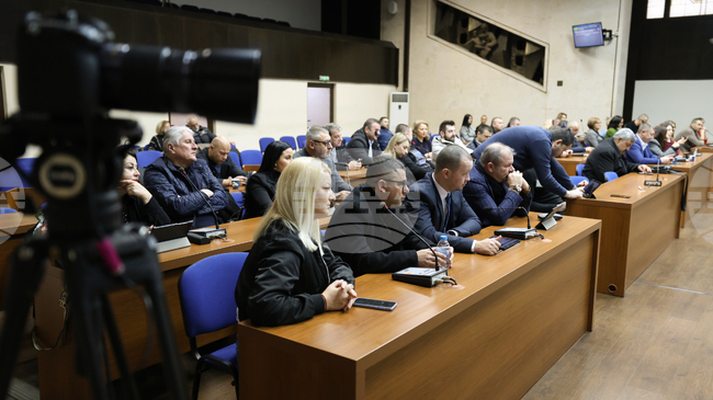 Община Благоевград е прекратила договора за обновяване на зала „22 септември“