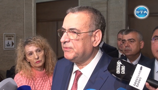 ДПС-ДПС съзнава своите отговорности, не бива да се разклаща управлението, заяви Джевдет Чакъров