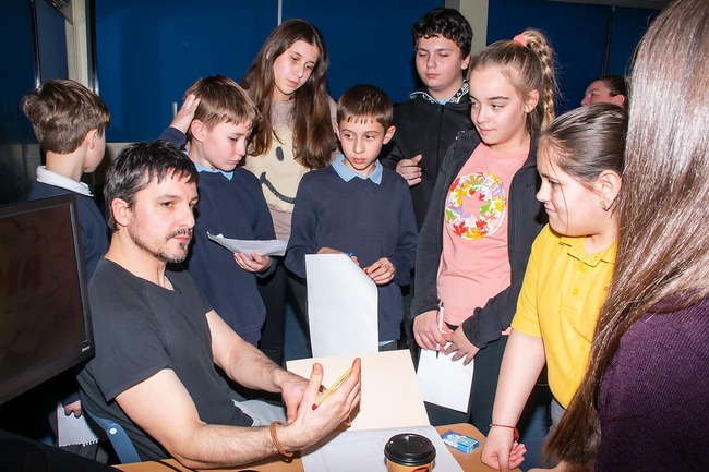 Театрален курс за учениците от училище „Българче“ в Лондон ще води актьорът Любен Кънев