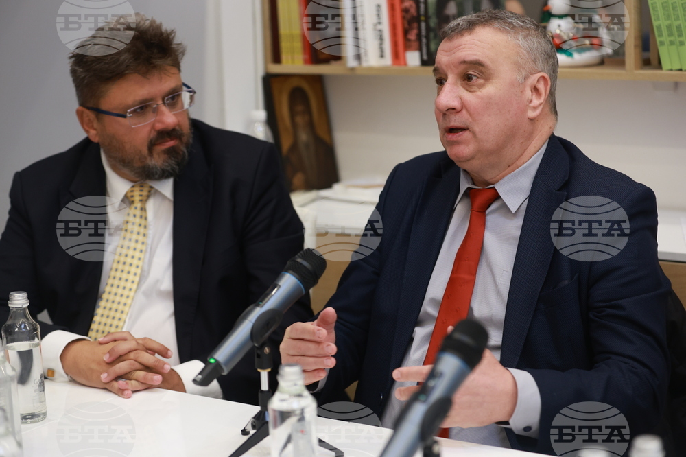 В УНСС се обучават 112 бакалаври и двама магистри от Република Северна Македония, съобщи ректорът на университета Димитър Димитров 