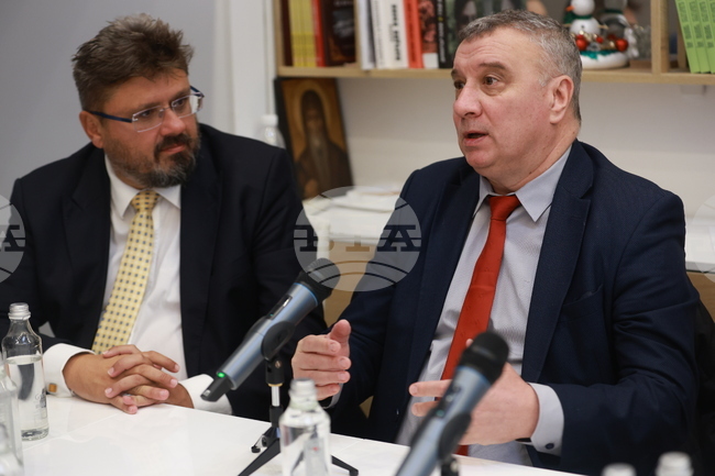 В УНСС се обучават 112 бакалаври и двама магистри от Република Северна Македония, съобщи ректорът на университета Димитър Димитров 