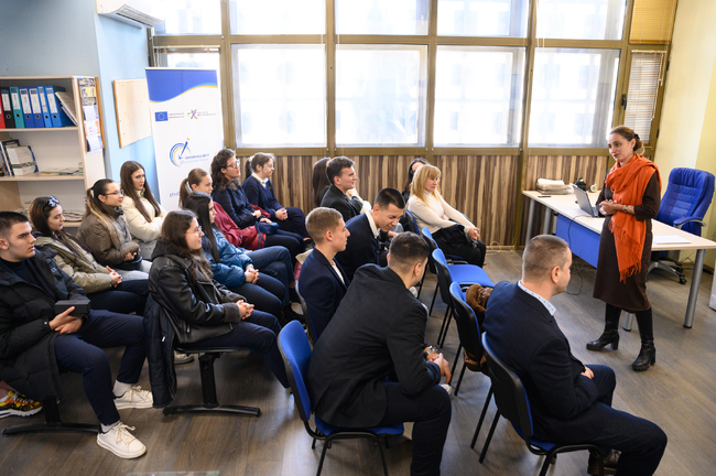 ОИЦ Благоевград: Ръководителят на Представителството на ЕК се включи в инициативата „Детективи на европейски проекти“ в Благоевград