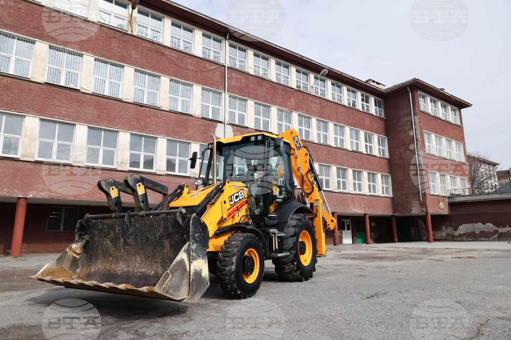 Национална гимназия за древни езици и култури - сграда - ремонт