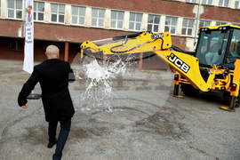 Национална гимназия за древни езици и култури - сграда - ремонт