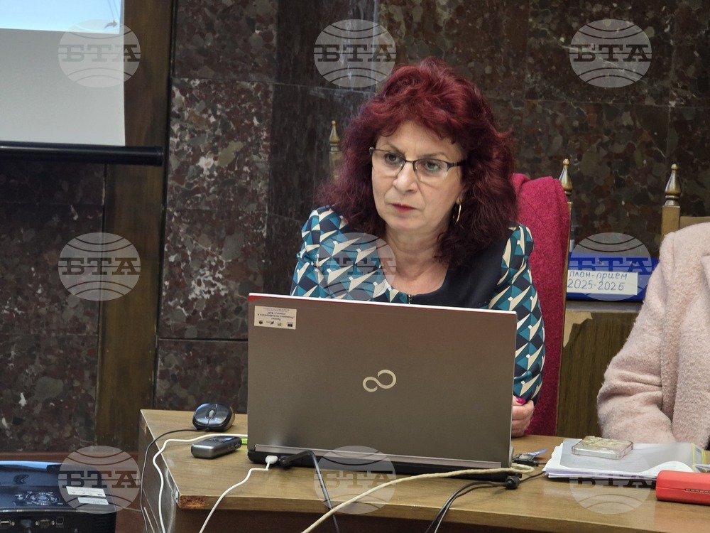 Новият държавен план-прием изпълнява зададените от МОН целеви стойности, каза началникът на РУО в Ловеч д-р Иваничка Буровска