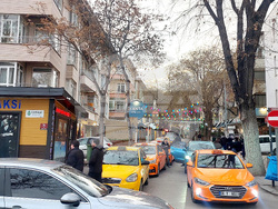 Турция - Анкара - млади хора - улица „Ашкабат“