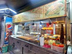 Турция - Анкара - млади хора - улица „Ашкабат“