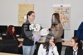 Хасково - Езикова гимназия - конкурса за млади преводачи „Juvenes Translatores“