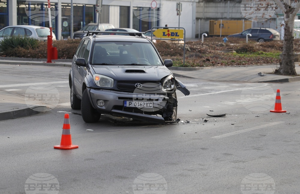 Пострадалата при катастрофата в Русе жена е оперирана, но е с опасност за живота