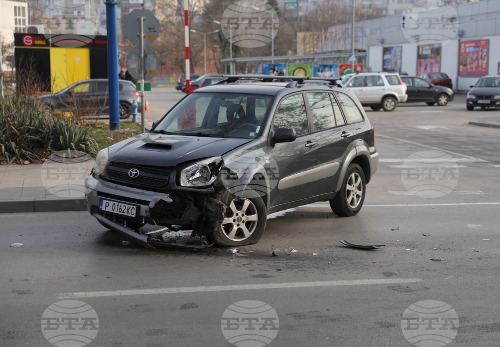 Жена е с опасност за живота след катастрофа в Русе