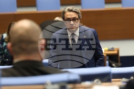 Парламент - заседание