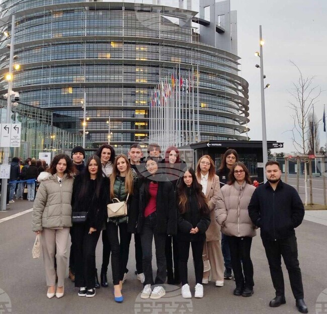 Ученици от Силистра посетиха Европейския парламент в Страсбург