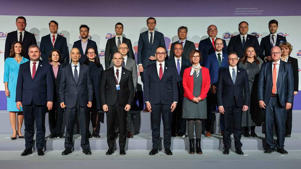 Transport Minister: Better Transport Infrastructure Needed to Achieve Security