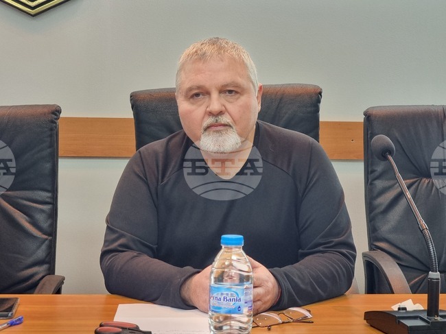 Общинските съветници в Ловеч избраха за свой председател Кирил Гумнеров