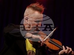 НДК - Найджъл Кенеди - концерт