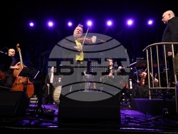 НДК - Найджъл Кенеди - концерт