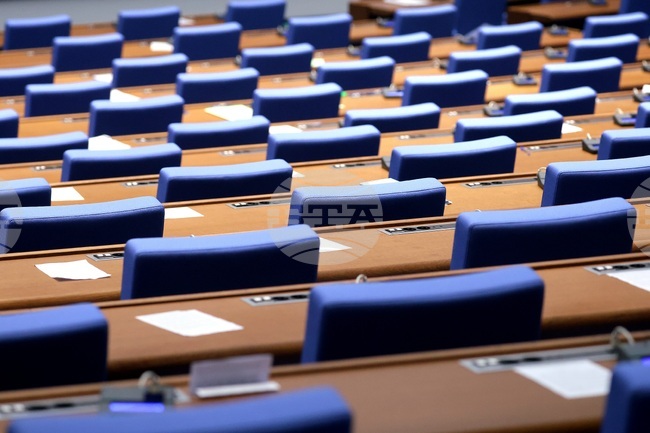 Депутатите ще обсъдят създаването на Временна комисия относно проблемите с безопасността на движението по пътищата