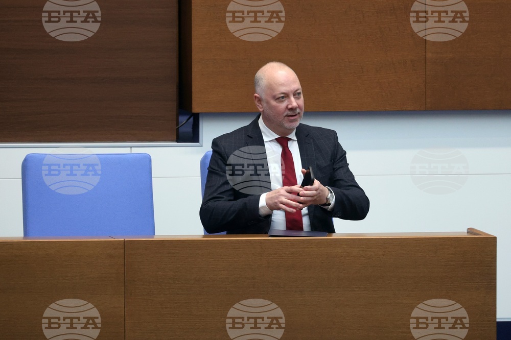 PM Zhelyazkov: We Aim to Bring Bulgaria's Economy Out of the Grey Sector 